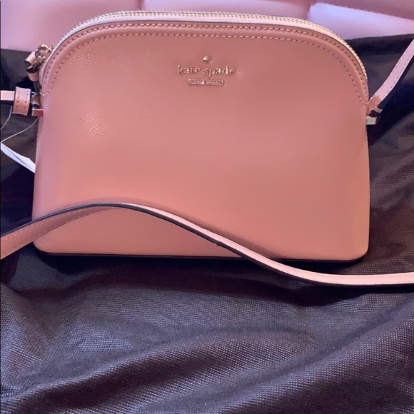kate spade Handbags - Kate Spade crossbody purse - Peggy